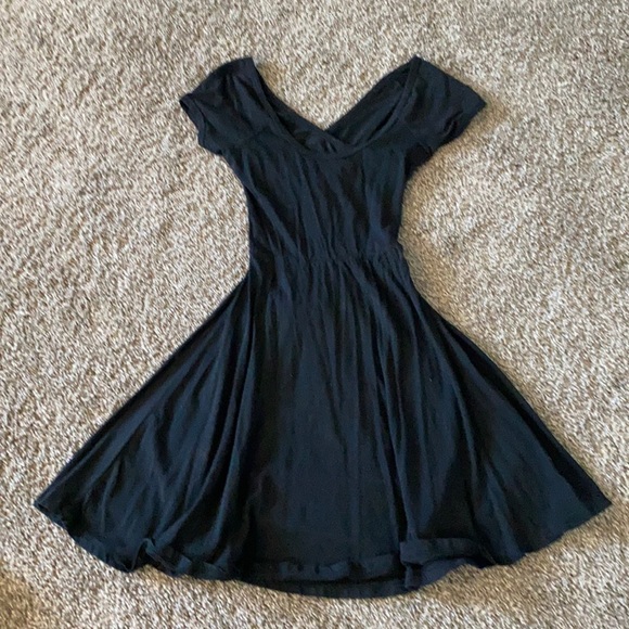 Black stretch dress size S. Cut out in back - Picture 1 of 4